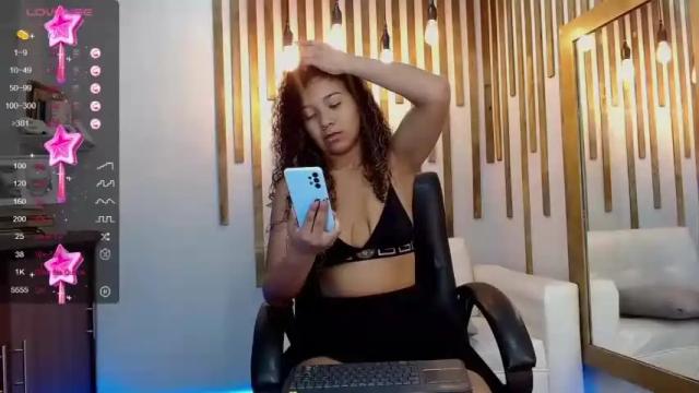 Image 8 of celeste_vera Stream on Chaturbate on 18 months ago