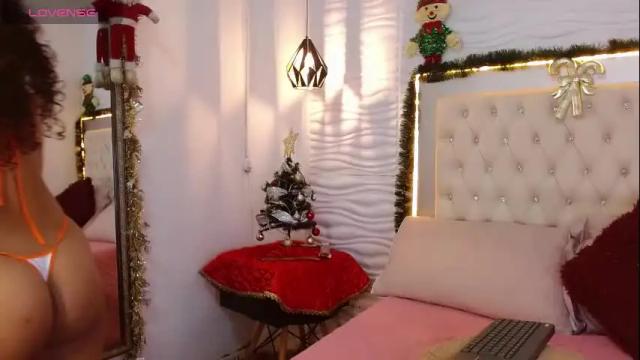 Image 12 of celeste_vera Stream on Chaturbate on 19 months ago