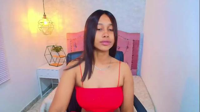 Image 2 of celesteevanss_ Stream on Chaturbate on 1 month ago