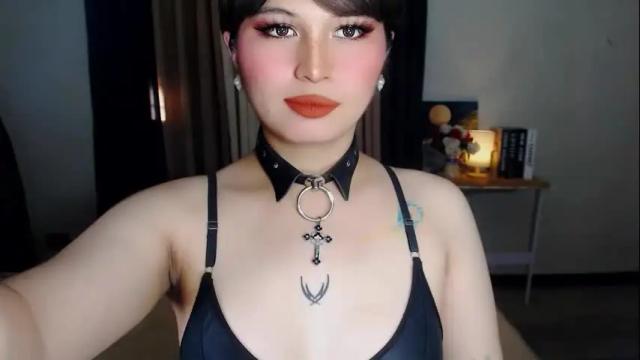 Image 3 of celestehollywood Stream on Chaturbate on 24 days ago
