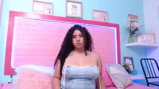 Image 8 of celestepretthy Stream on Chaturbate on 16 months ago