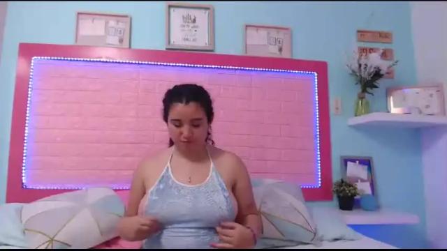 Image 11 of celestepretthy Stream on Chaturbate on 16 months ago