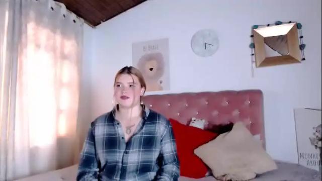 Image 11 of celesteredds Stream on Chaturbate on 1 month ago