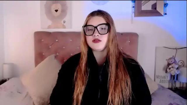 Image 10 of celesteredds Stream on Chaturbate on 1 month ago