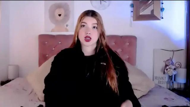 Image 8 of celesteredds Stream on Chaturbate on 1 month ago