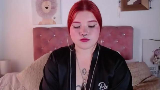 Image 8 of celesteredds Stream on Chaturbate on 1 month ago