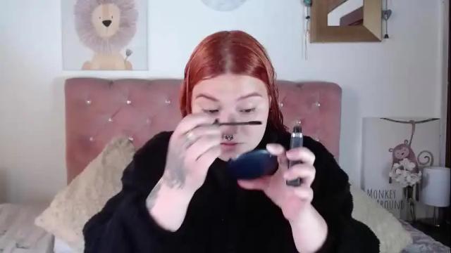 Image 6 of celesteredds Stream on Chaturbate on 28 days ago