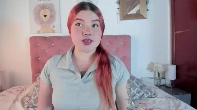 Image 3 of celesteredds Stream on Chaturbate on 1 month ago