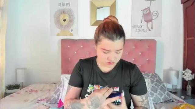 Image 7 of celesteredds Stream on Chaturbate on 2 days ago