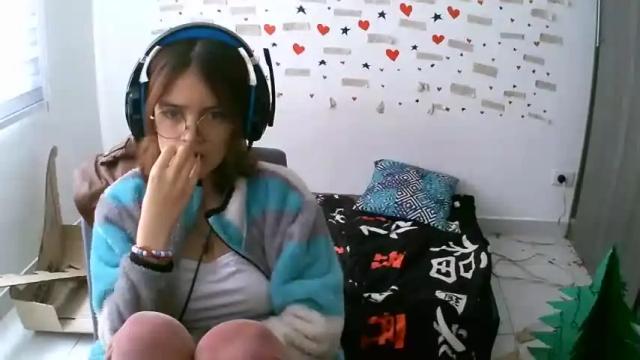 Image 10 of celestestar18_ Stream on Chaturbate on 17 months ago