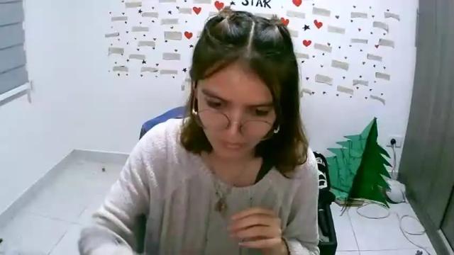 Thumbnail 1, celestestar18_'s Stream at Chaturbate, 17 months ago