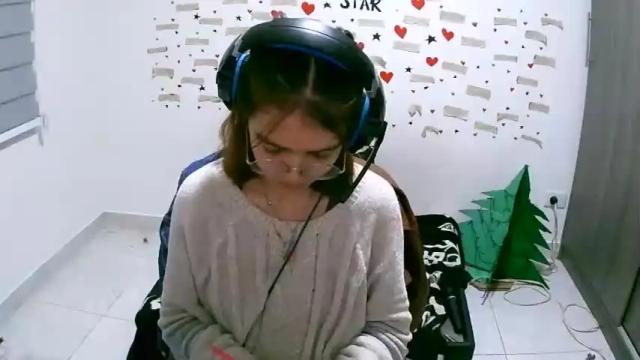 Image 6 of celestestar18_ Stream on Chaturbate on 17 months ago