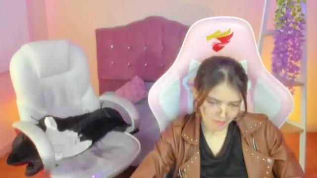 Image 4 of celestestar_18 Stream on Chaturbate on 15 months ago