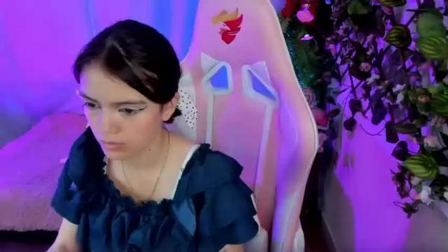 Image 8 of celestestar_18 Stream on Chaturbate on 13 months ago
