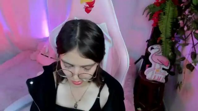 Image 3 of celestestar_18 Stream on Chaturbate on 12 months ago