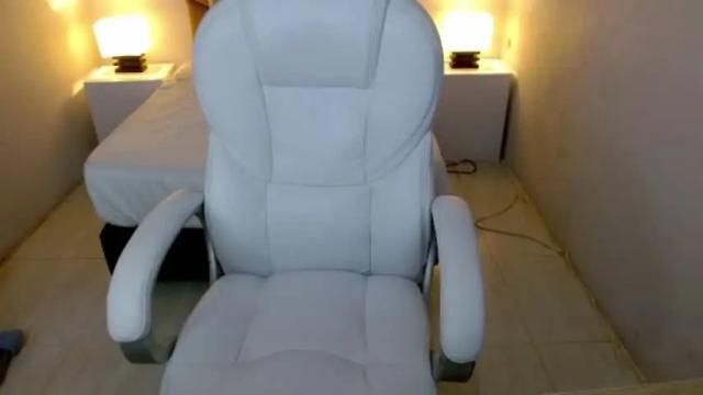 Image 3 of celestica_rose Stream on Chaturbate on 18 months ago
