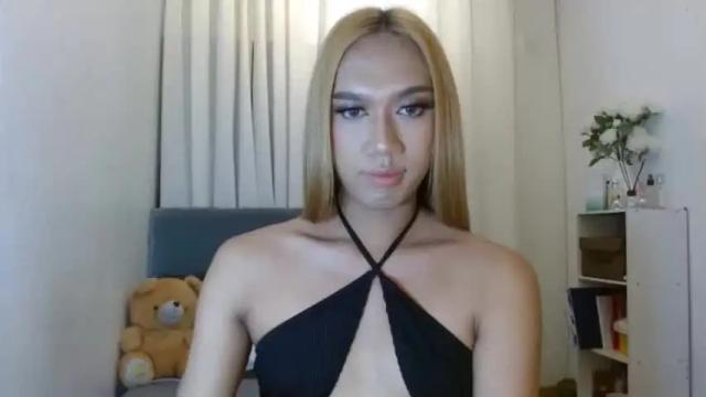 Image 2 of celestinalinaa Stream on Chaturbate on 19 months ago