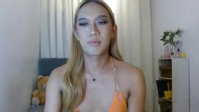 Image 3 of celestinalinaa Stream on Chaturbate on 18 months ago