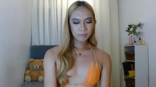 Image 4 of celestinalinaa Stream on Chaturbate on 18 months ago