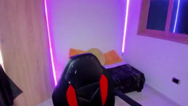 Image 4 of celestinepurple Stream on Chaturbate on 12 months ago