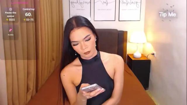 Image 2 of celestresilva Stream on Chaturbate on 4 months ago