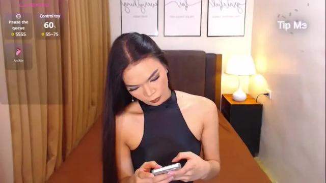 Image 4 of celestresilva Stream on Chaturbate on 4 months ago