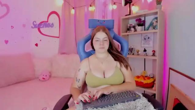 Image 7 of celestte_crafortw Stream on Chaturbate on 13 months ago