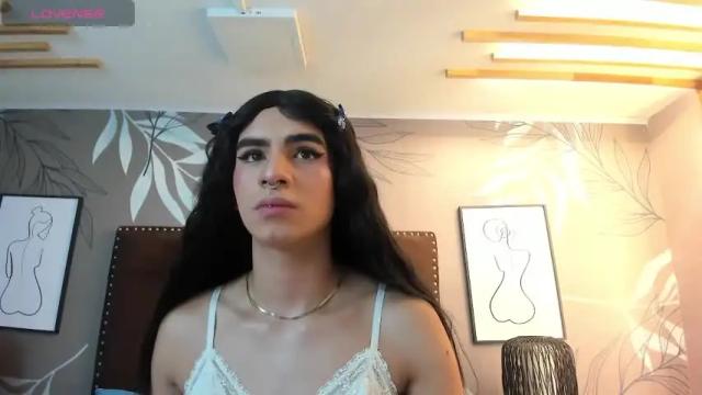 Image 2 of celestte_queen Stream on Chaturbate on 13 months ago