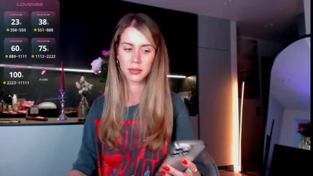 Image 3 of celin_summer Stream on Chaturbate on 4 months ago