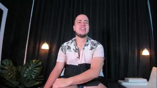 Image 3 of celinayhanck Stream on Chaturbate on 5 days ago