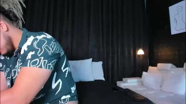 Image 3 of celinayhanck Stream on Chaturbate on 17 days ago