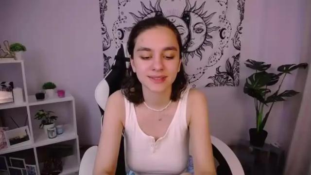 Image 11 of celine_dionn Stream on Chaturbate on 12 months ago