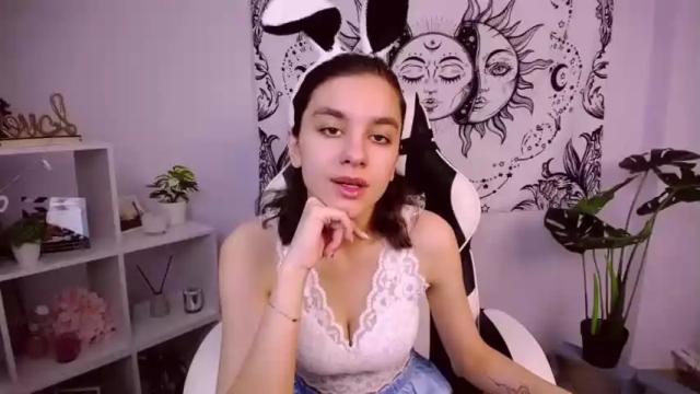 Image 12 of celine_dionn Stream on Chaturbate on 12 months ago