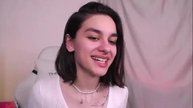 Image 2 of celine_dionn Stream on Chaturbate on 23 days ago