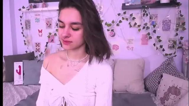 Image 3 of celine_dionn Stream on Chaturbate on 22 days ago