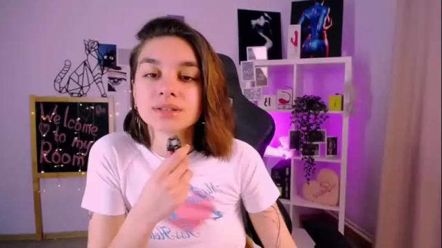 Image 2 of celine_dionn Stream on Chaturbate on 20 days ago