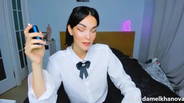 Image 6 of celine_rose Stream on Chaturbate on 19 months ago