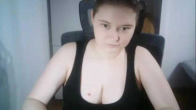 Image 11 of celinenatur Stream on Chaturbate on 1 month ago