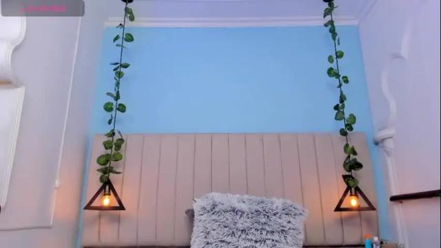 Image 2 of cellesteevans Stream on Chaturbate on 6 months ago