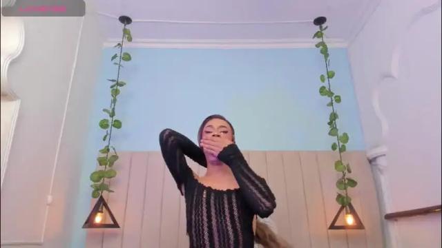 Image 8 of cellesteevans Stream on Chaturbate on 5 months ago