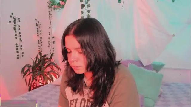 Image 6 of centaurigirls Stream on Chaturbate on 23 days ago