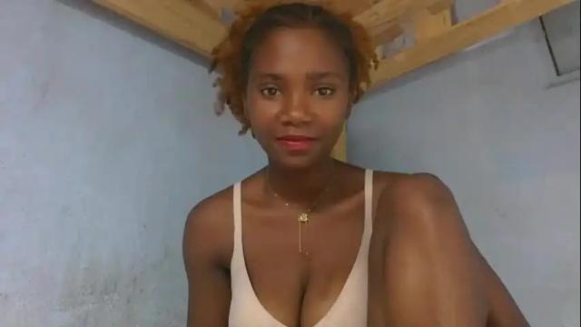 Image 12 of cerila Stream on Chaturbate on 9 months ago