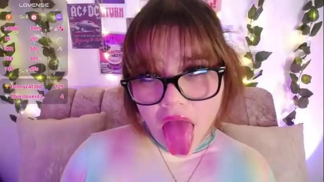 Image 11 of chaarlotte_1 Stream on Chaturbate on 2 months ago