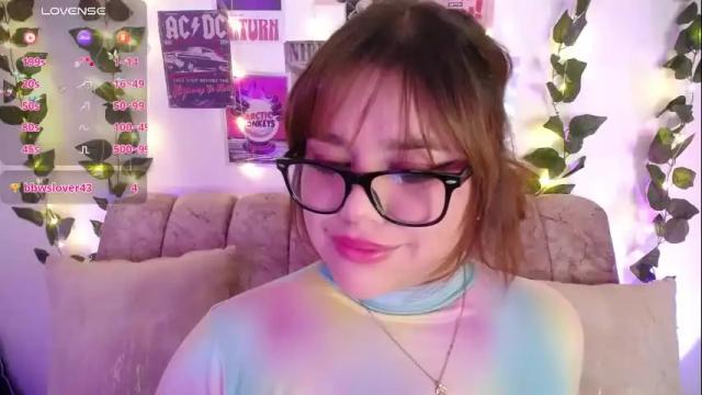 Image 7 of chaarlotte_1 Stream on Chaturbate on 2 months ago