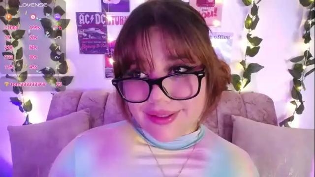 Image 10 of chaarlotte_1 Stream on Chaturbate on 1 month ago