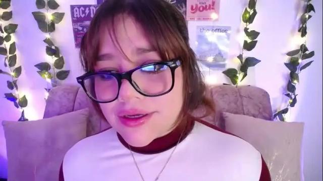 Image 8 of chaarlotte_1 Stream on Chaturbate on 1 month ago