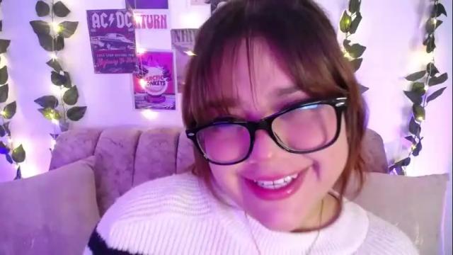 Image 4 of chaarlotte_1 Stream on Chaturbate on 1 month ago