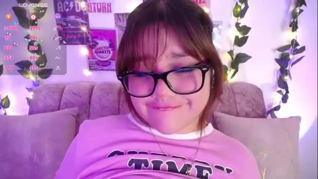 Image 10 of chaarlotte_1 Stream on Chaturbate on 1 month ago