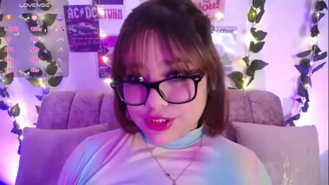 Image 2 of chaarlotte_1 Stream on Chaturbate on 1 month ago