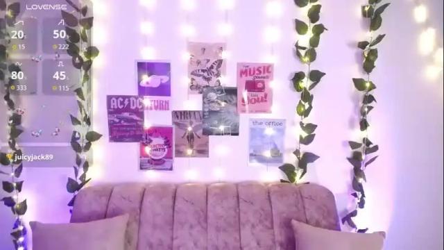 Image 11 of chaarlotte_1 Stream on Chaturbate on 25 days ago